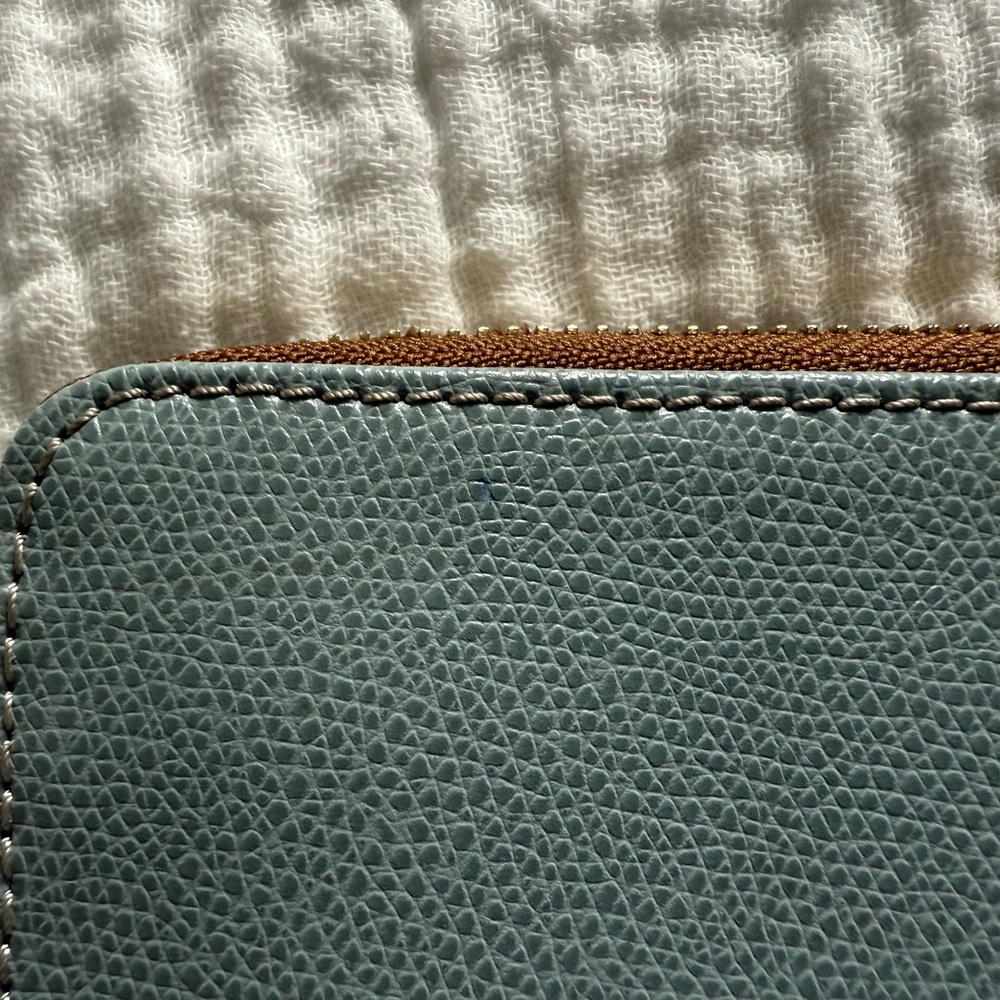 Dooney & Bourke Light Blue Leather Wallet - Picture 4 of 5